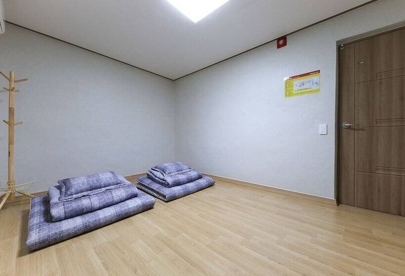 Buyeo Hongsan 3f Motel