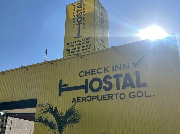 Check Inn Hostal Aeropuerto Gdl   Hostel