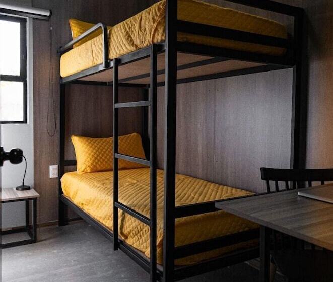 Check Inn Hostal Aeropuerto Gdl   Hostel