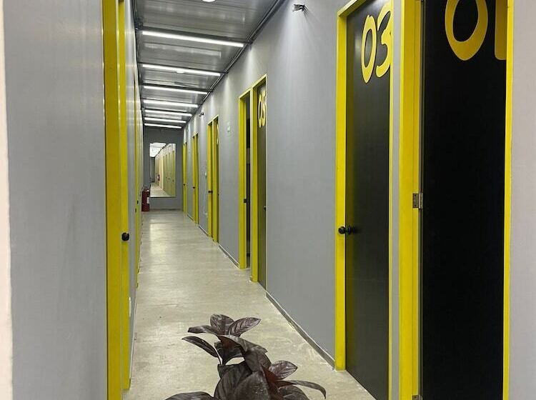 Check Inn Hostal Aeropuerto Gdl   Hostel