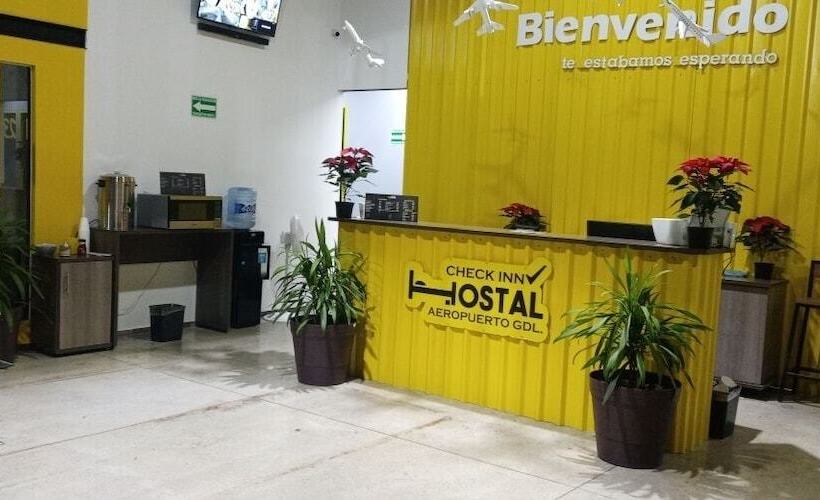Check Inn Hostal Aeropuerto Gdl   Hostel