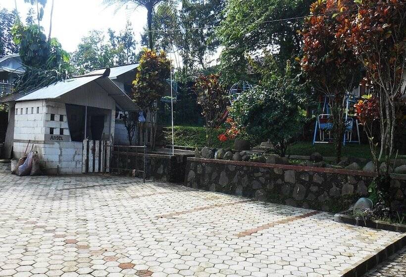 Cunang Hill Hotel & Resort