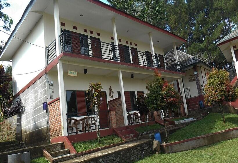 Cunang Hill Hotel & Resort