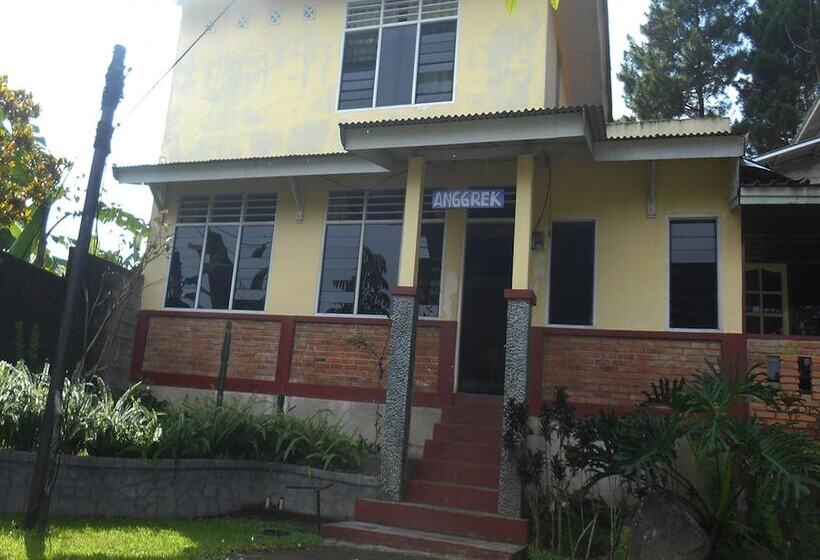 Cunang Hill Hotel & Resort