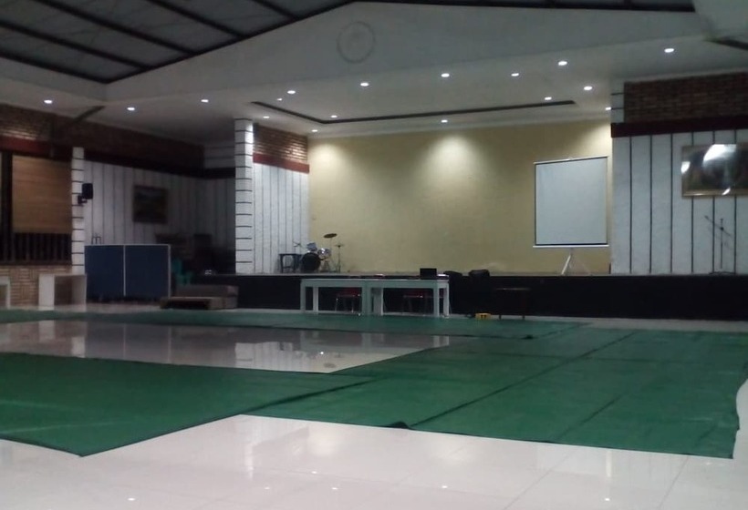 Cunang Hill Hotel & Resort