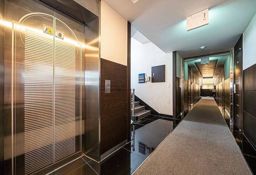 Gangneung Crystal Motel