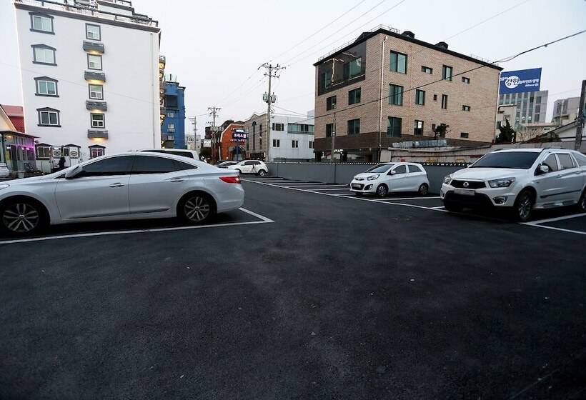 Gangneung Crystal Motel