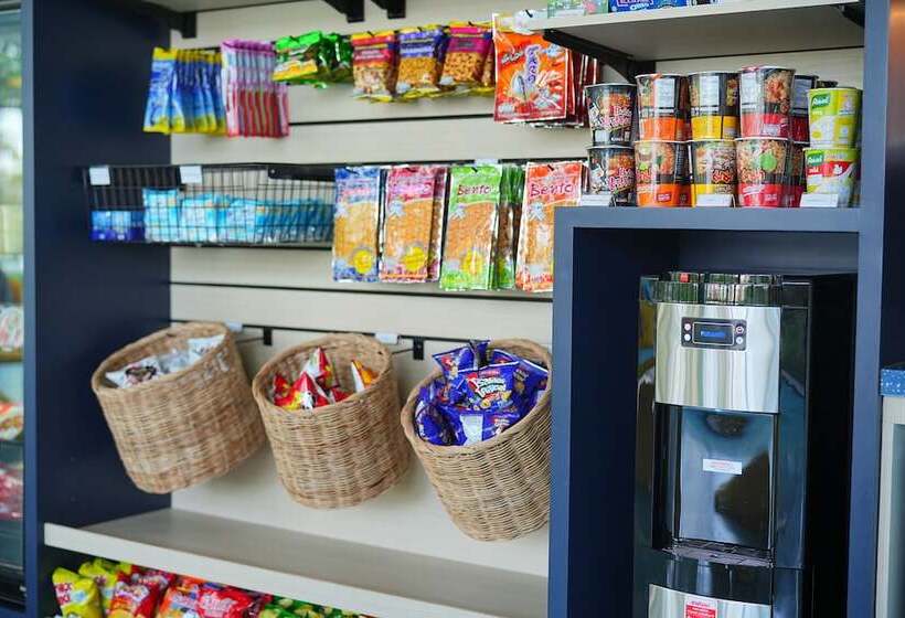 Go Hotel Ban Chang Robinson Lifestyle