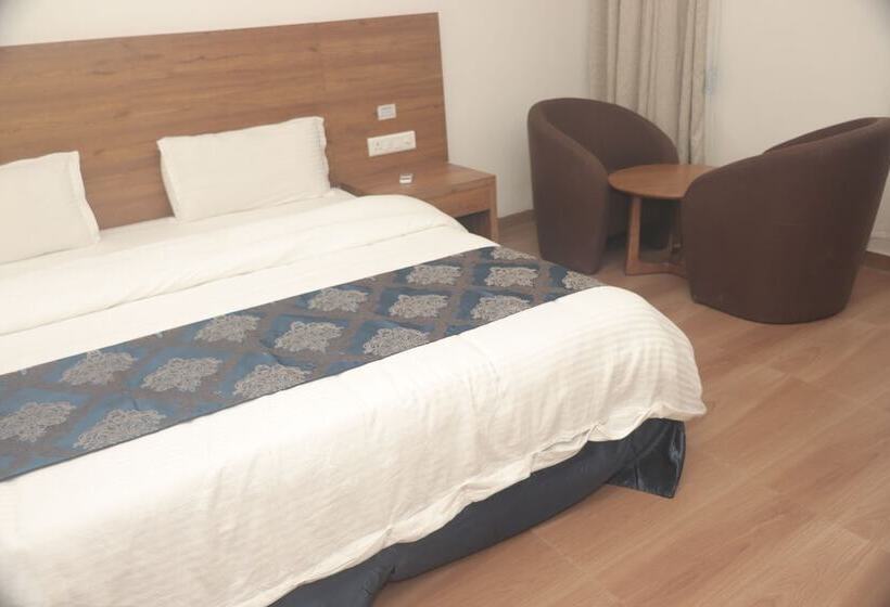 Heaven7 Hotel & Resort