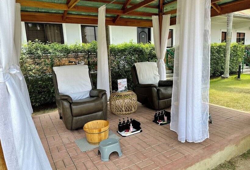 בית מלון כפרי 3 Peaks Resort & Boutique