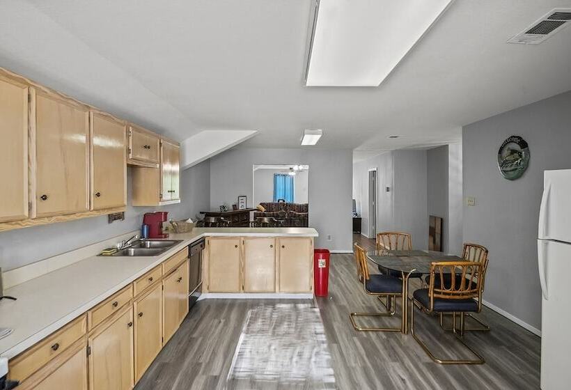 ホテル Axtons Bass City Resort