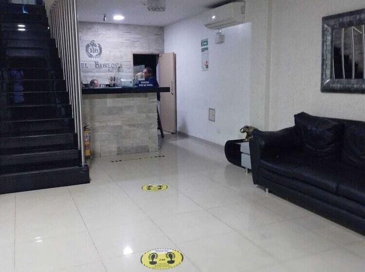 Отель Babilonia Boutique