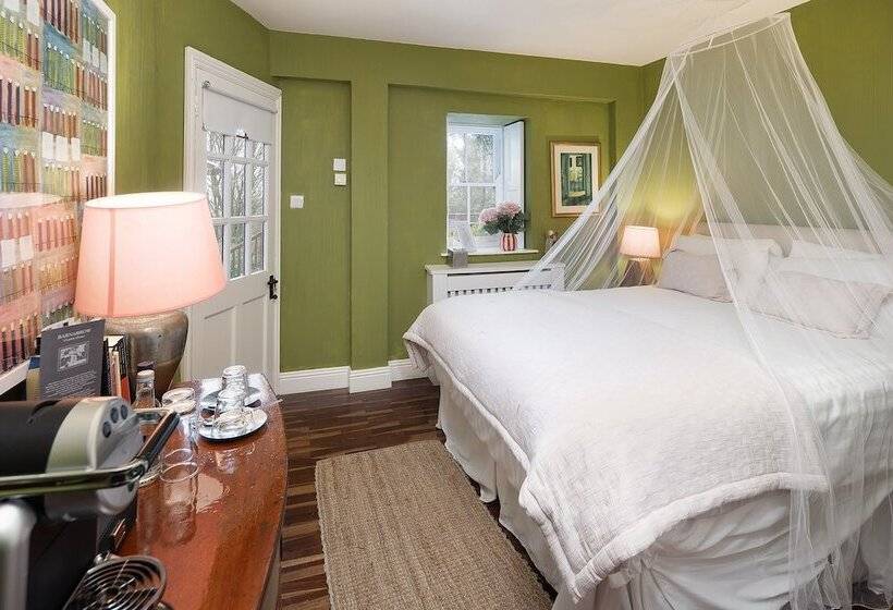 فندق Barnabrow Country House