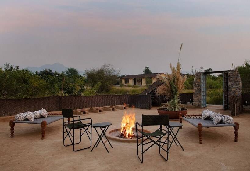 فندق Bijapur Lodge