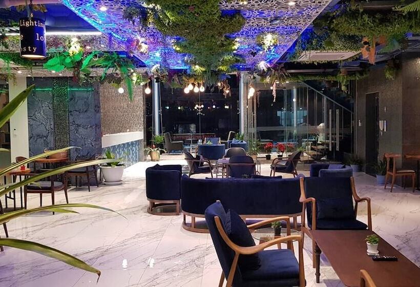 Отель Bluetel Re Sidence Bangkok Impact