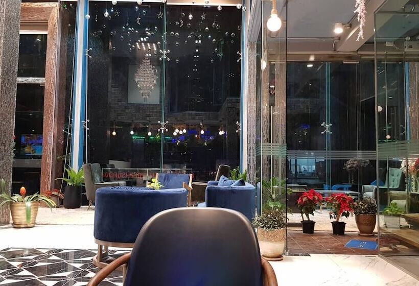 Отель Bluetel Re Sidence Bangkok Impact