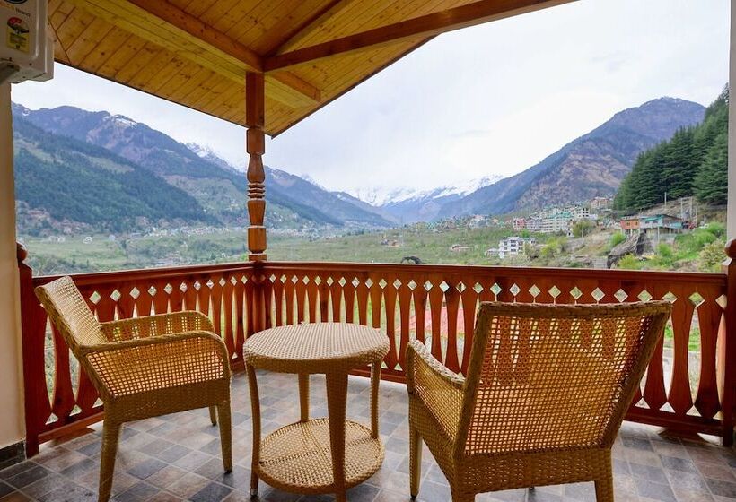 هتل Clarks Inn Suites Manali