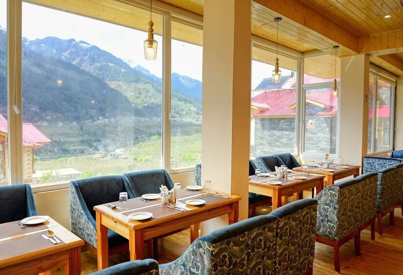 هتل Clarks Inn Suites Manali