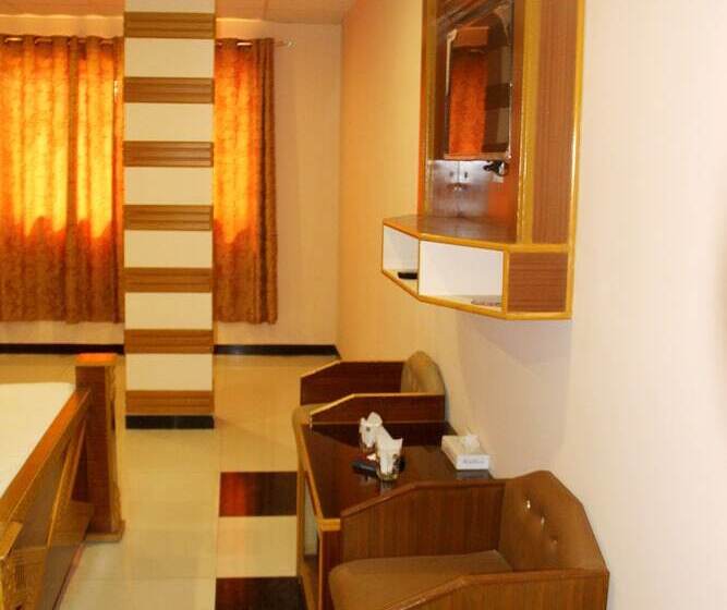 בית מלון כפרי Crown