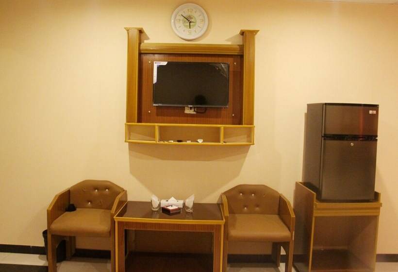 בית מלון כפרי Crown