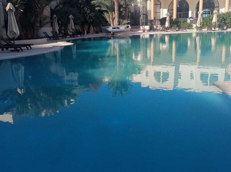 فندق Dar Taoufik