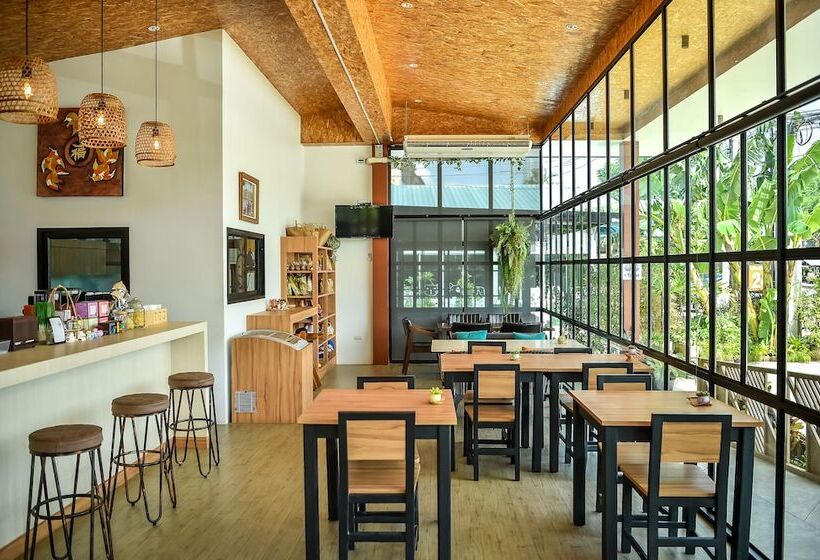 בית מלון כפרי Dee Homestay