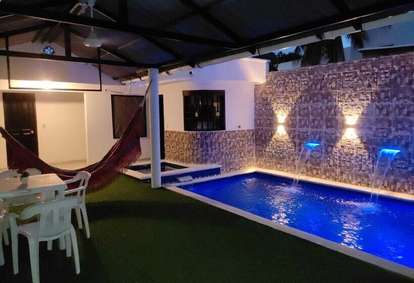 בית מלון כפרי Flor Gloria