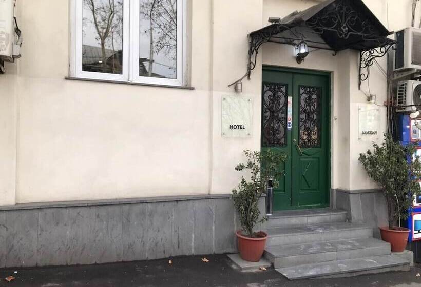 هتل Green Classic