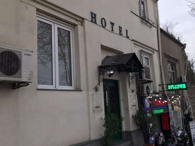 هتل Green Classic