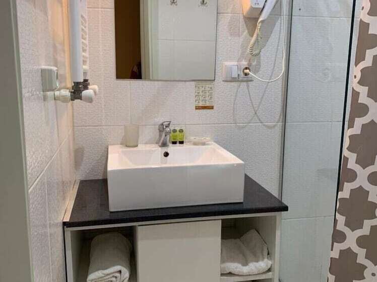 هتل Green Classic