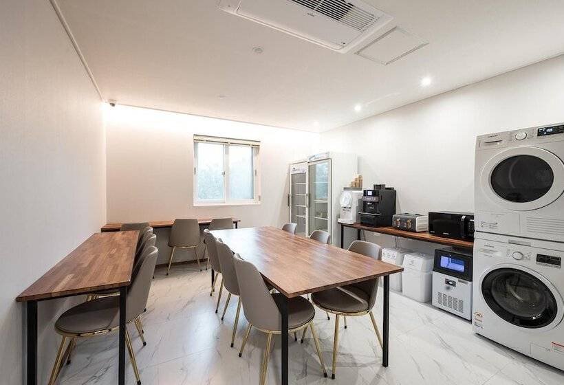 בית מלון כפרי Gunsan Raonhaje