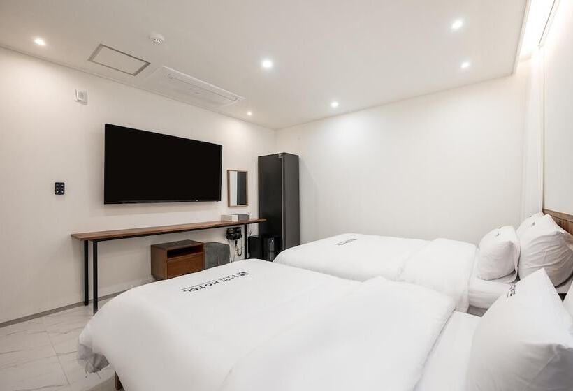 בית מלון כפרי Gunsan Raonhaje