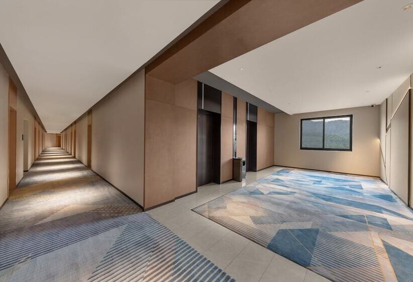 בית מלון כפרי Holiday Inn Express Wawu Mountain By Ihg