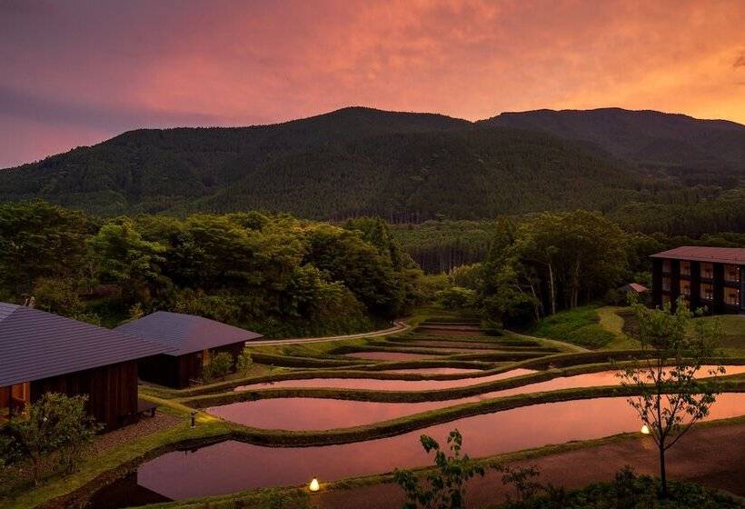 Отель Hoshino Resorts Kai Yufuin