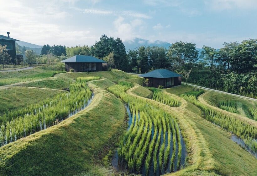 Отель Hoshino Resorts Kai Yufuin