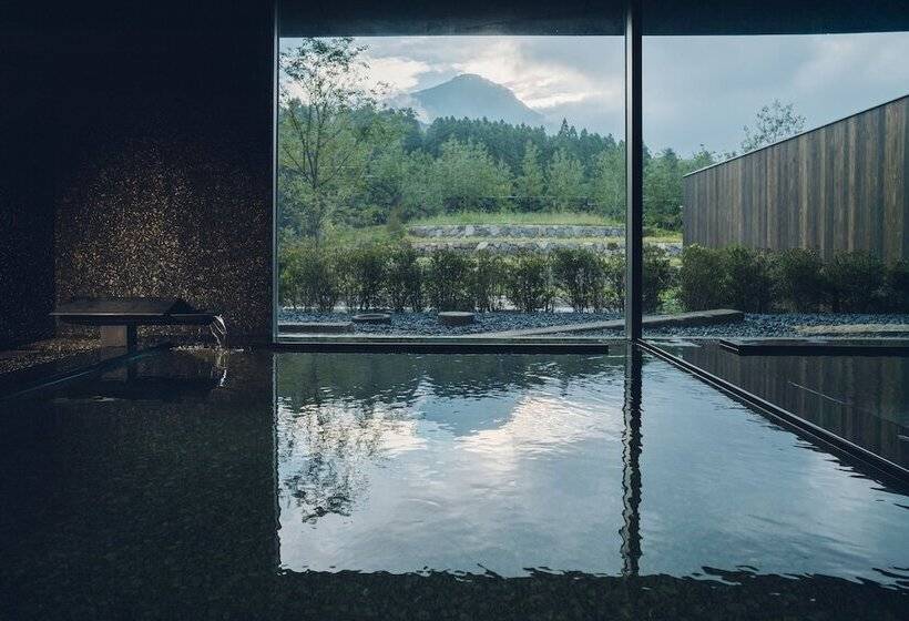 Отель Hoshino Resorts Kai Yufuin