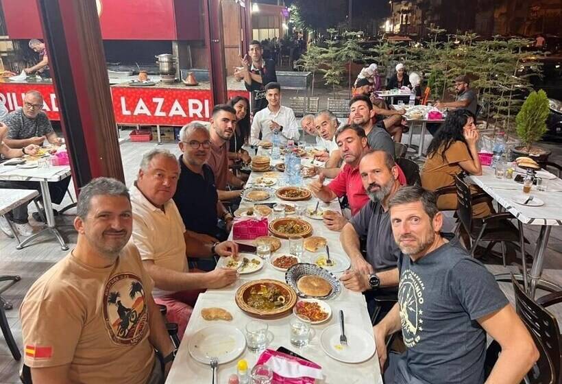 هتل Hôtel Debrazza