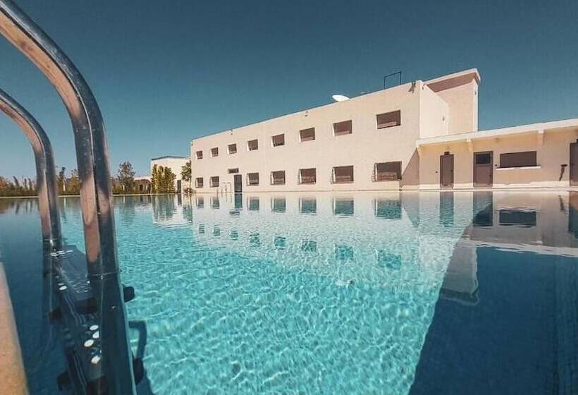 هتل Hôtel Debrazza