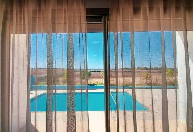 هتل Hôtel Debrazza