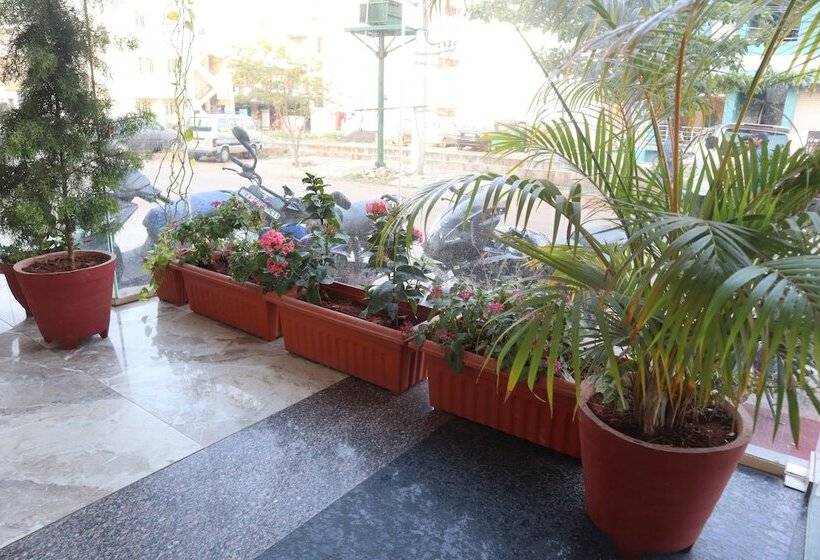 فندق Iroomz S Silver Suites