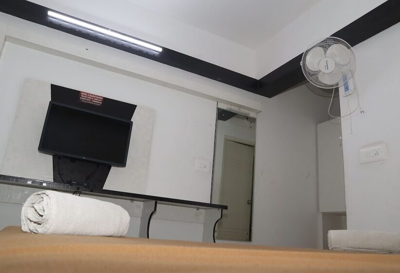 فندق Iroomz S Silver Suites