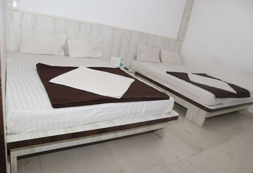 فندق Iroomz S Silver Suites