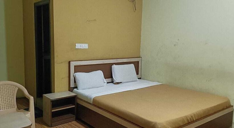 Iroomz Hotel Vishwa Lodging