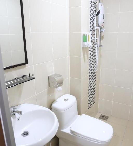 فندق Capital O 90897 Island City