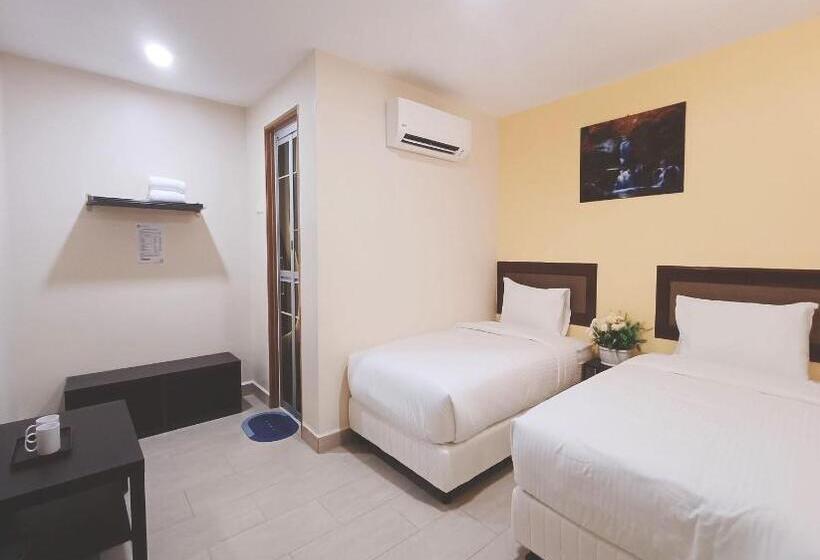 فندق Capital O 90897 Island City