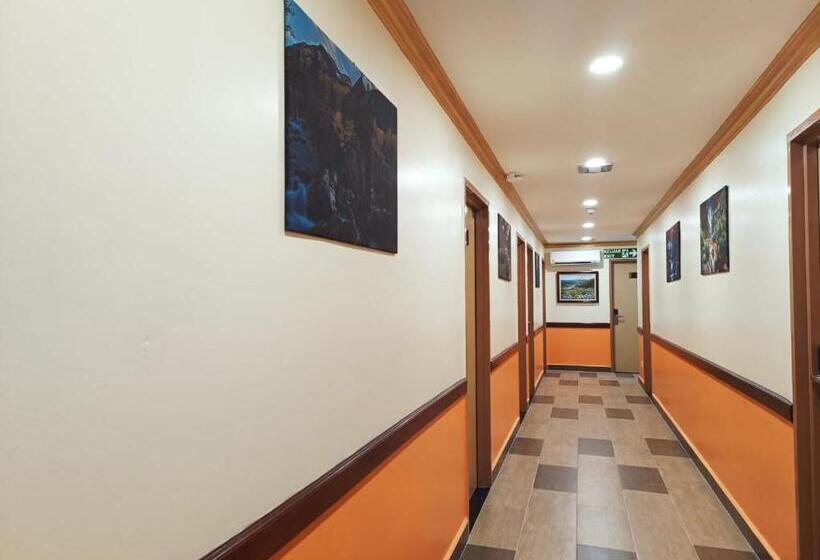 فندق Capital O 90897 Island City