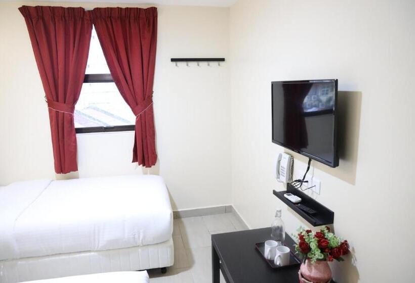 فندق Capital O 90897 Island City