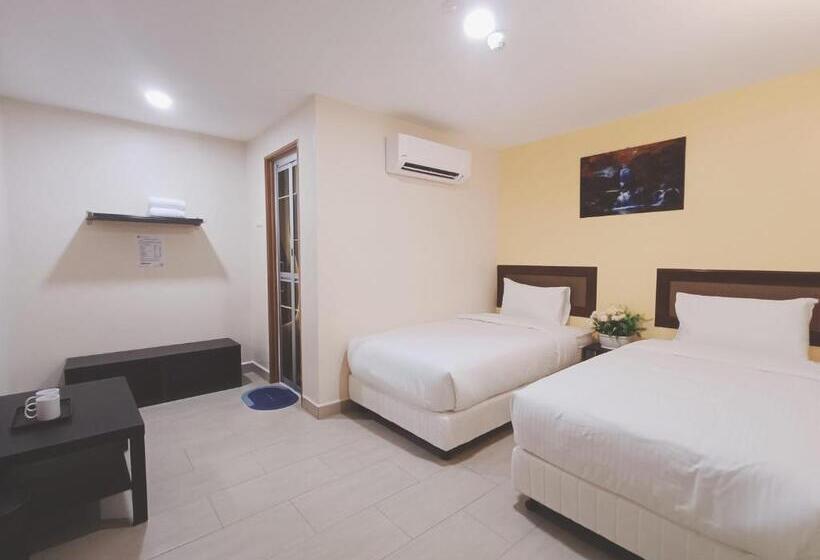 فندق Capital O 90897 Island City