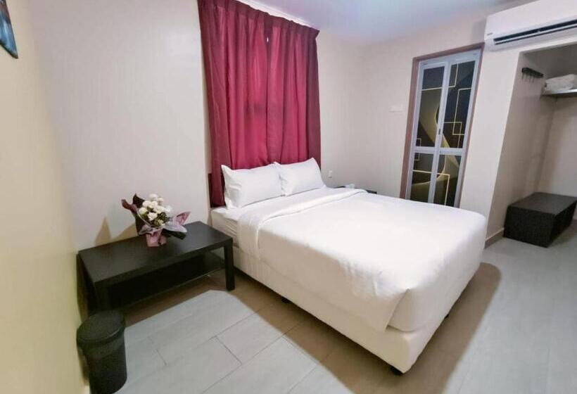 فندق Capital O 90897 Island City