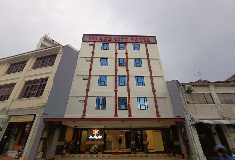 فندق Capital O 90897 Island City